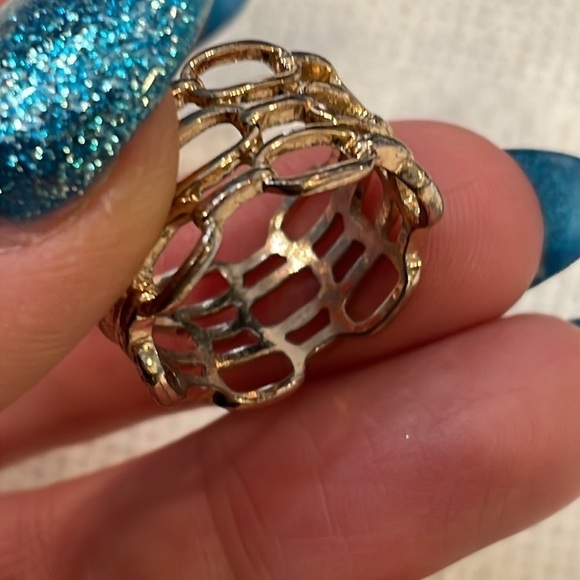 💐5/25 silver wide open honeycomb chain thick statement band ring - Picture 3 of 6